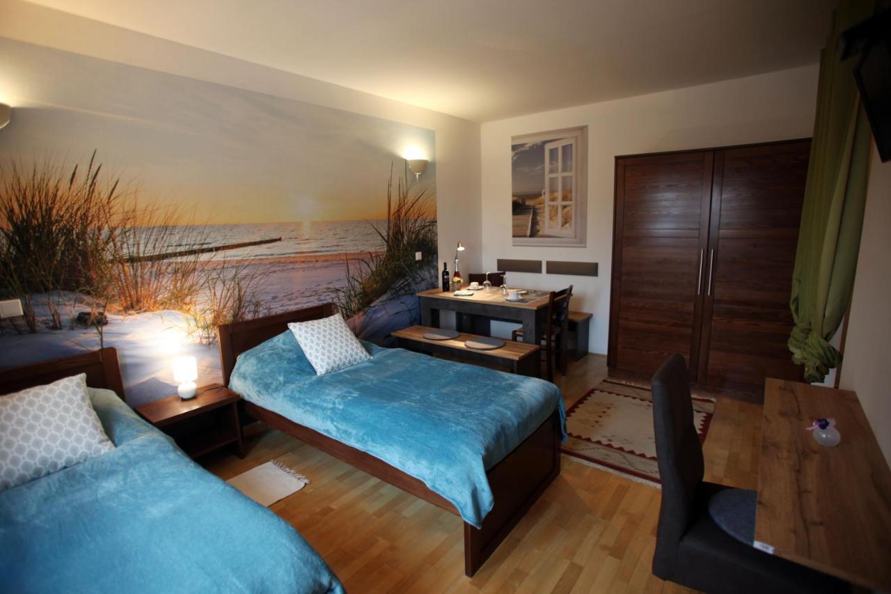 Landhaus Klambauer Ferienapartments Thermennaehe St Martins Therme Frauenkirchen Bagian luar foto
