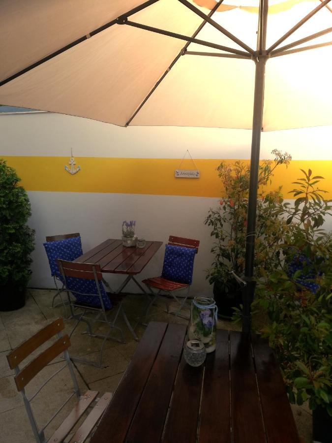 Landhaus Klambauer Ferienapartments Thermennaehe St Martins Therme Frauenkirchen Bagian luar foto