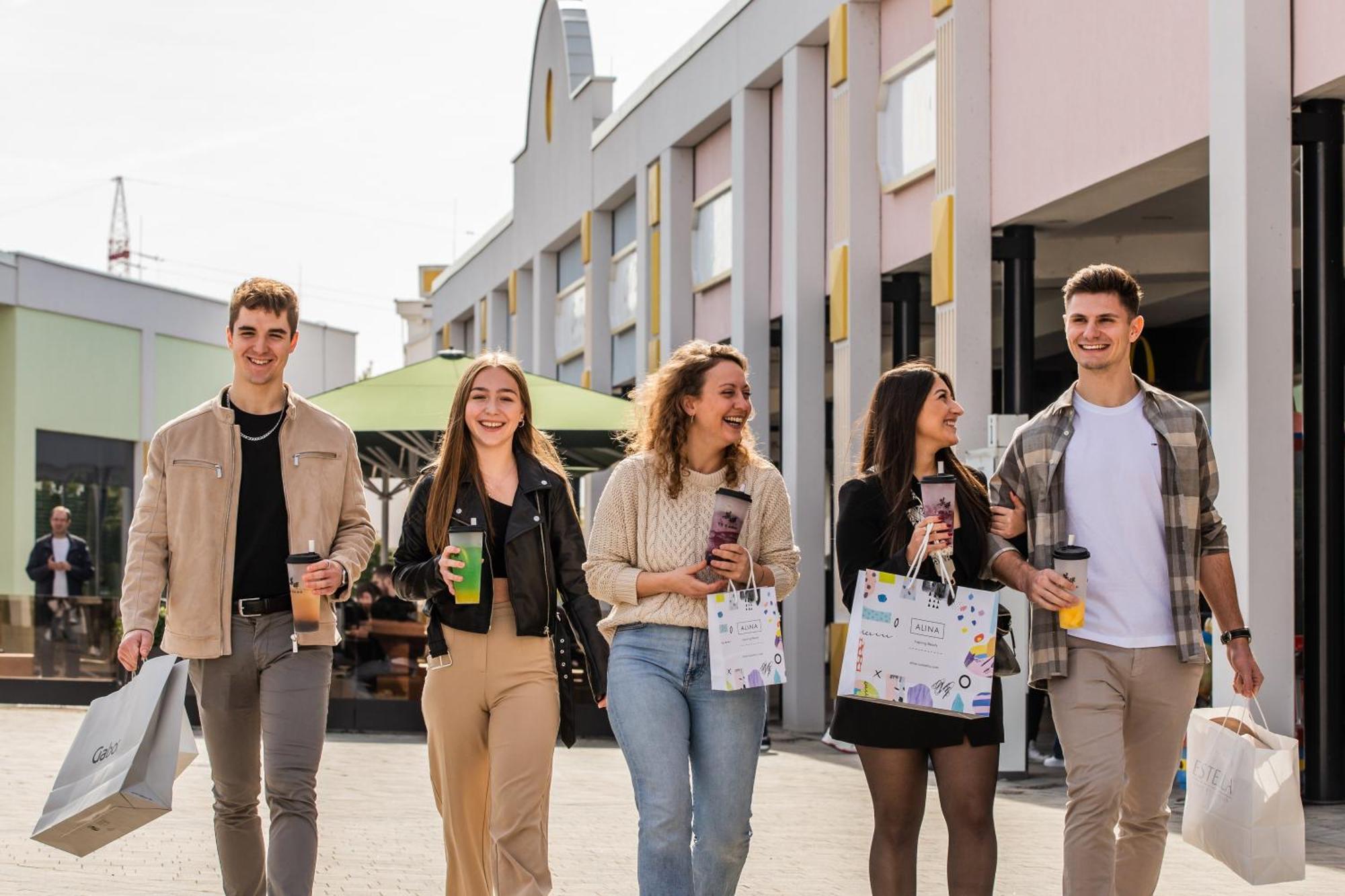 Landhaus Klambauer Ferienapartments Thermennaehe St Martins Therme Frauenkirchen Bagian luar foto